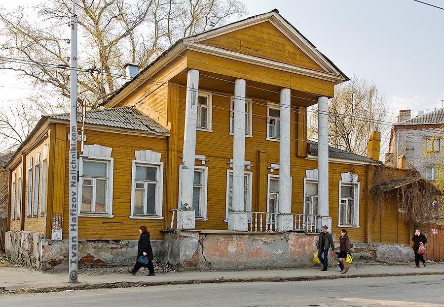 Wooden house - manor house  of Kheraskov family