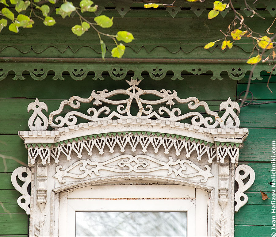 A photo of window frames details