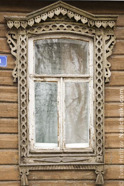 Владимирский традиционный деревянный наличник